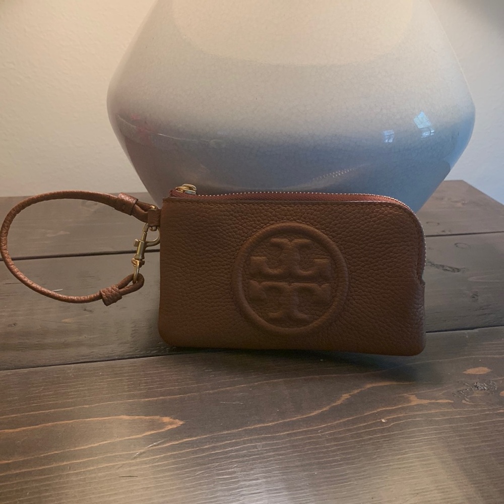 Tory Burch Miller Wristlet